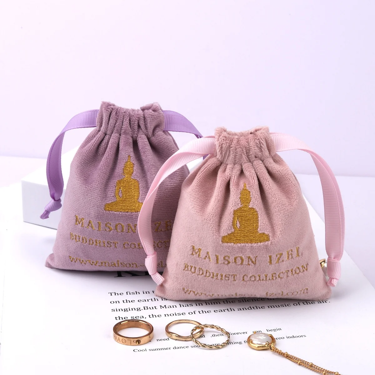 Custom Embroidery  Plush Velvet Perfume Jewelry Storage Bag Luxury Packaging Drawstring Velvet Dust Pouch