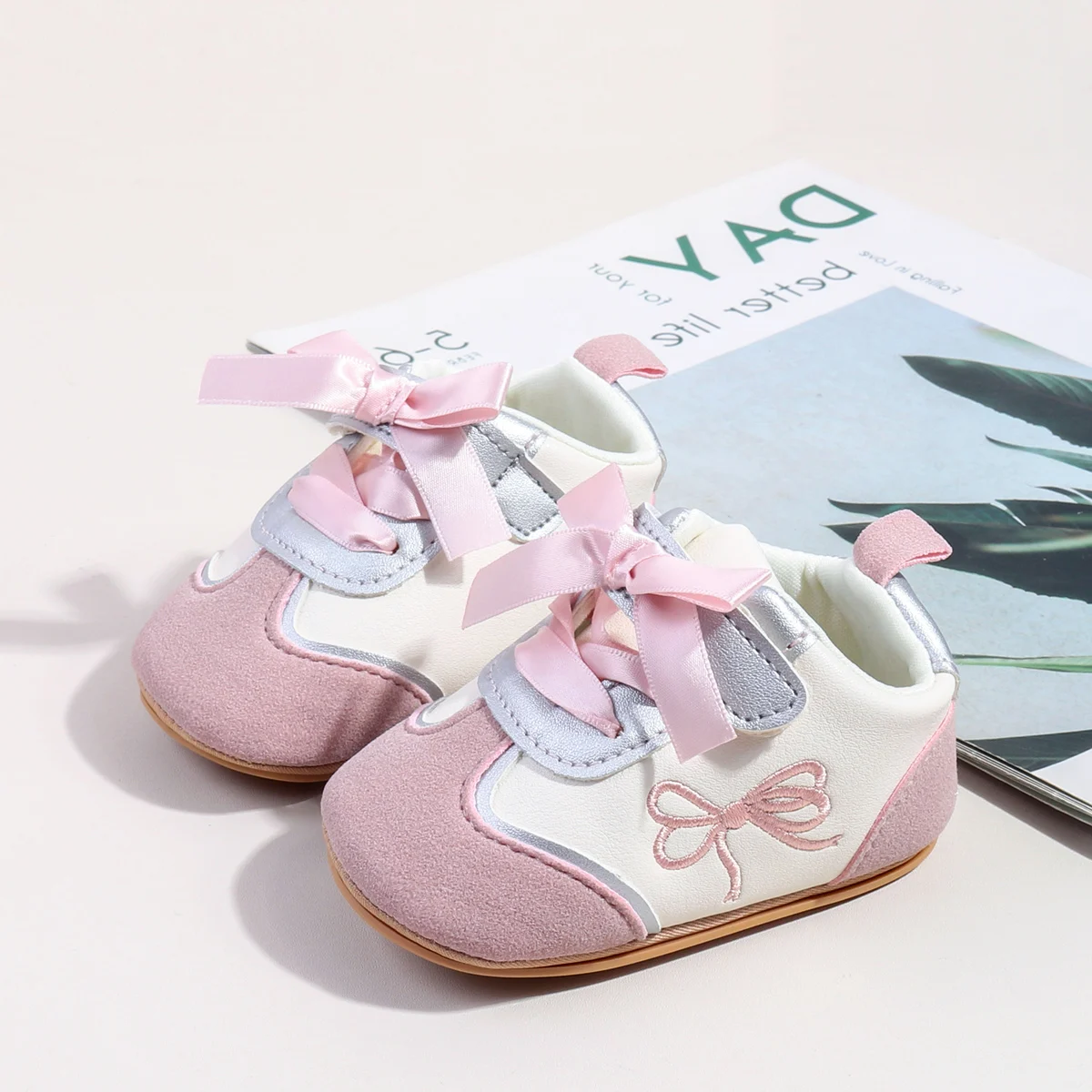 New Designs Hook&loop Design Anti-slip Soft Tpr Outsole Baby Girl Shoes Casual Sport Toddler Shoes manufacture