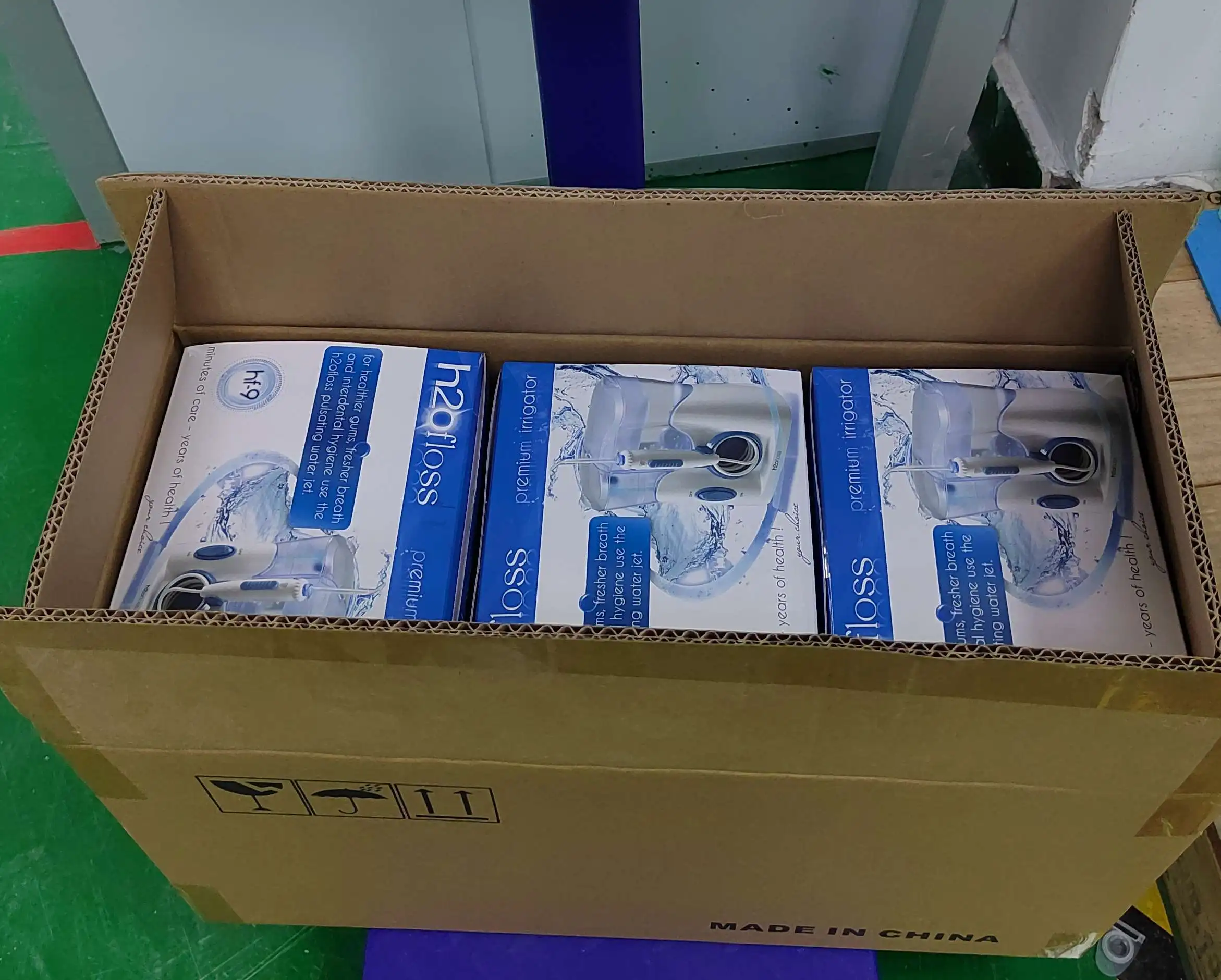 Countertop Water Flosser Oral Irrigator with 800ml Water Tank 4 Work Modes and IPX7 Waterproof for Teeth Cleaning Household and Travel Use