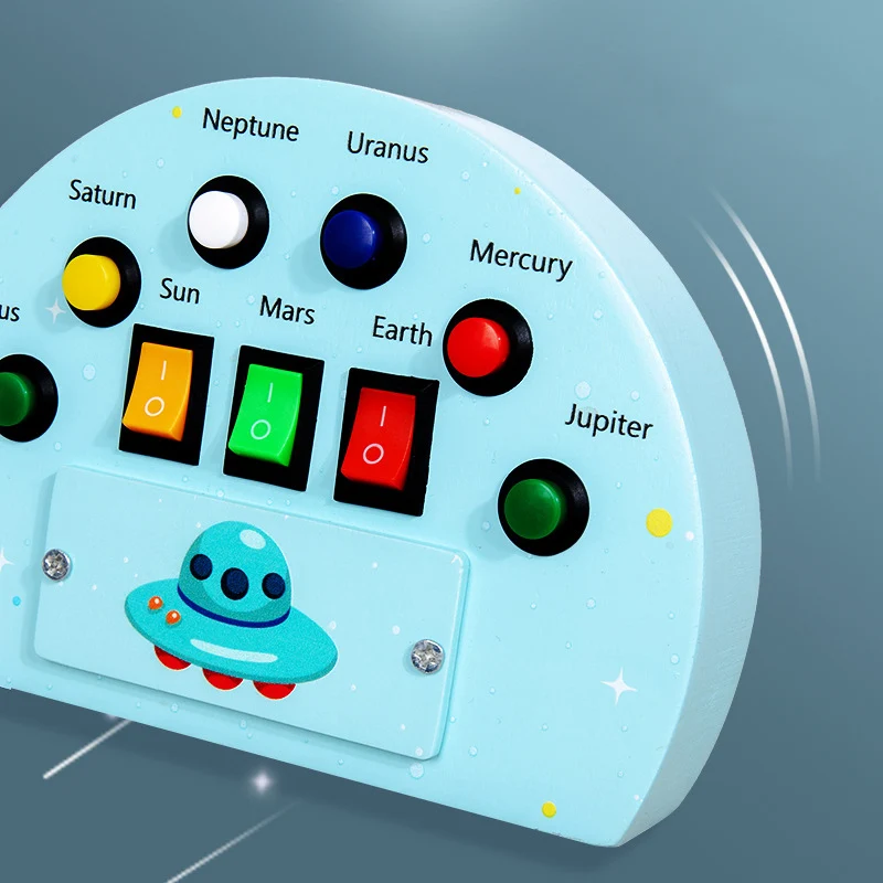 Spaceman scène panneau occupé en bois avec 9 lumière LED jouets de jeu interactifs éducatifs jouets de voyage pour bébé pour garçons filles fabrication de cadeaux