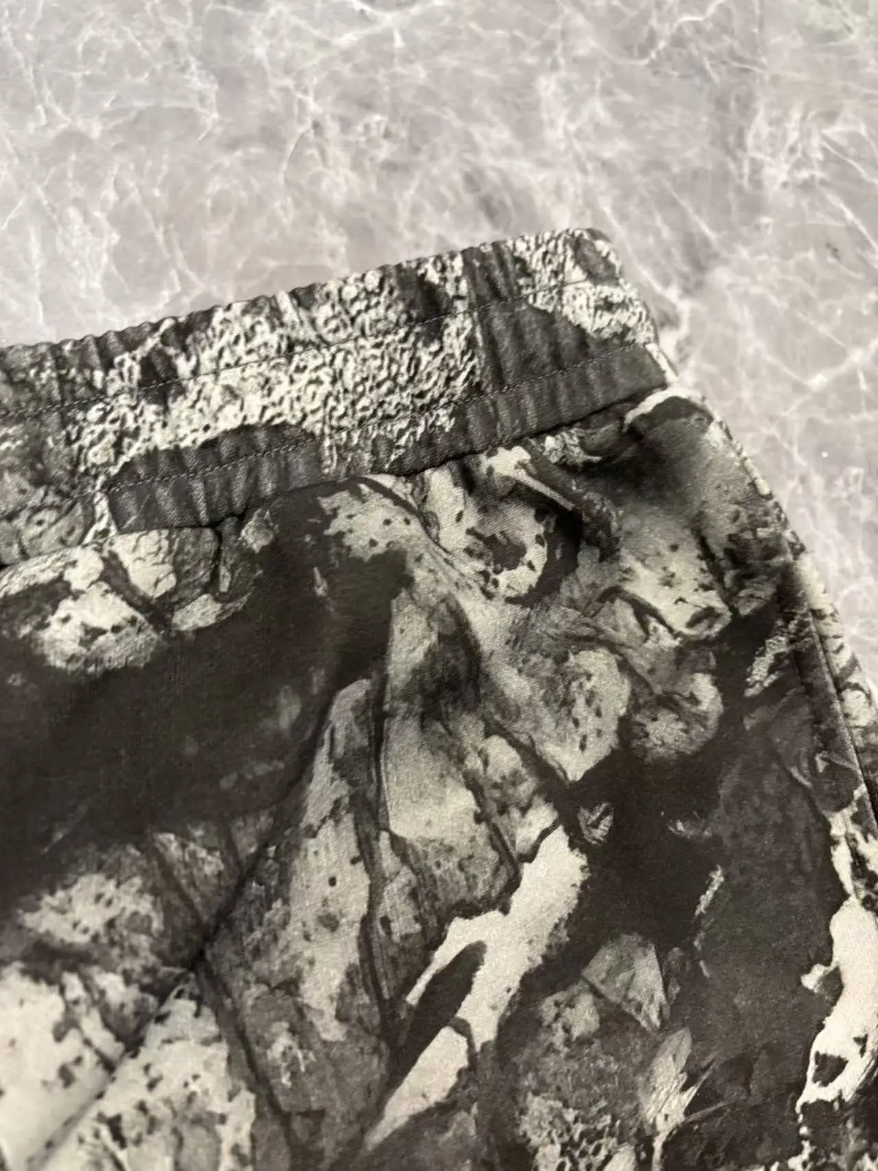 Men's and Women's Camouflage Print Cotton Jeans, Loose Straight-leg Cargo Pants manufacture