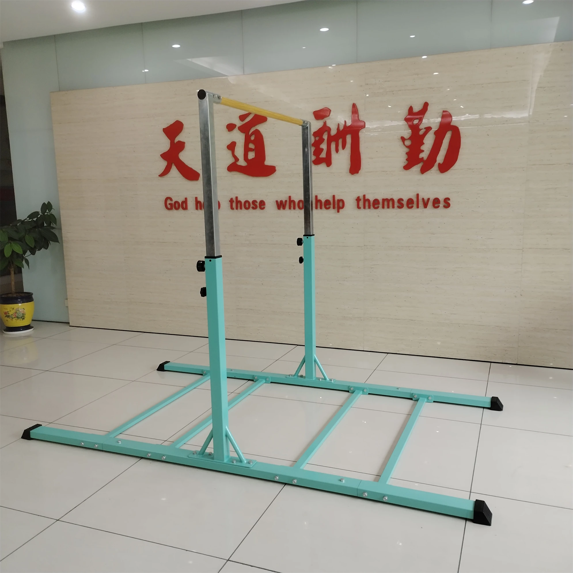 室内可调节高度体操单杠 儿童家用训练体操器材 卧式单杠