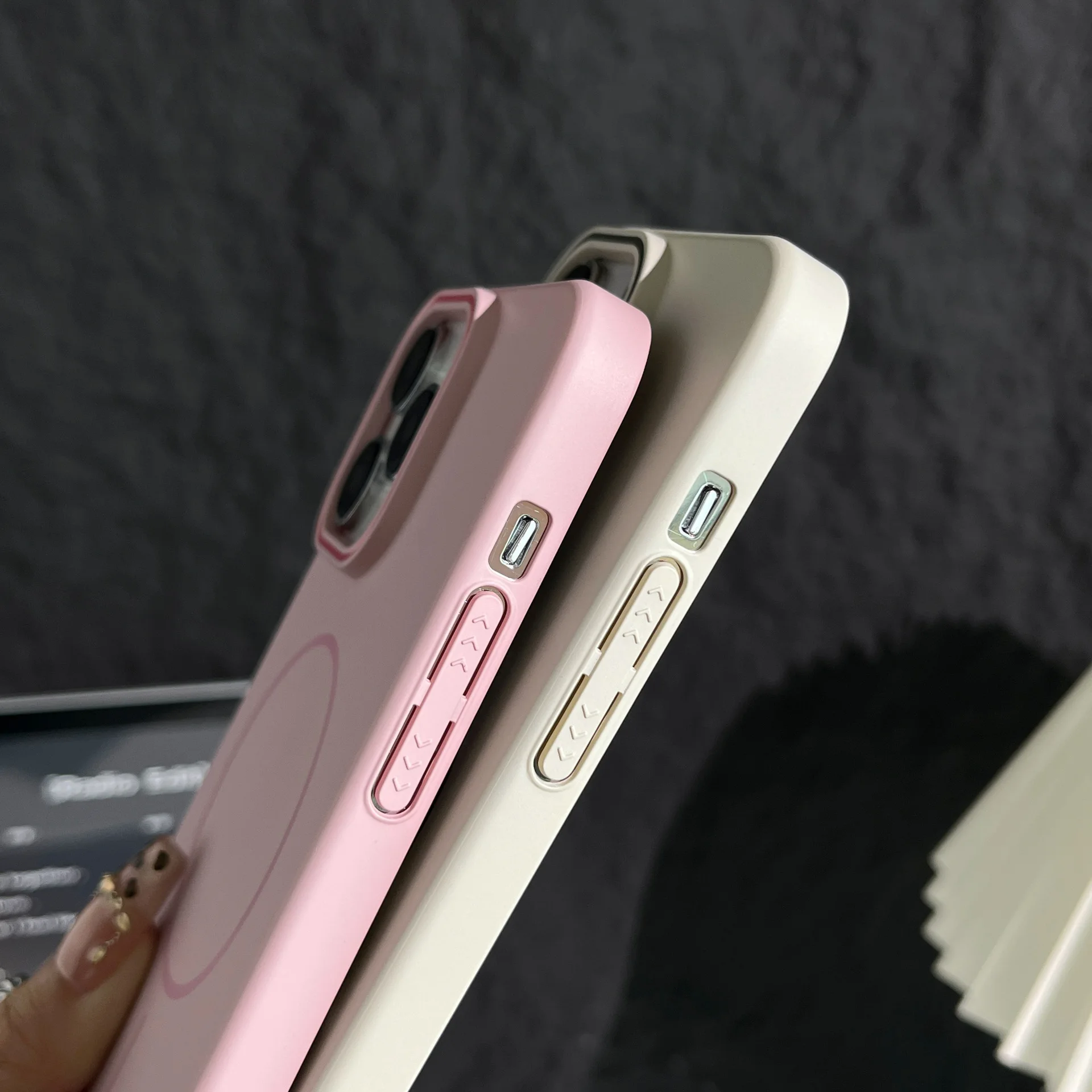 product laudtec high quality silicone case pure color case magnetic cover with shockproof customized design for iphone 17white-5