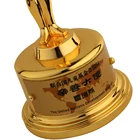 Metal Metal Metal Trophy Full Metal Figure Holding A Disc Design Creative Trophy