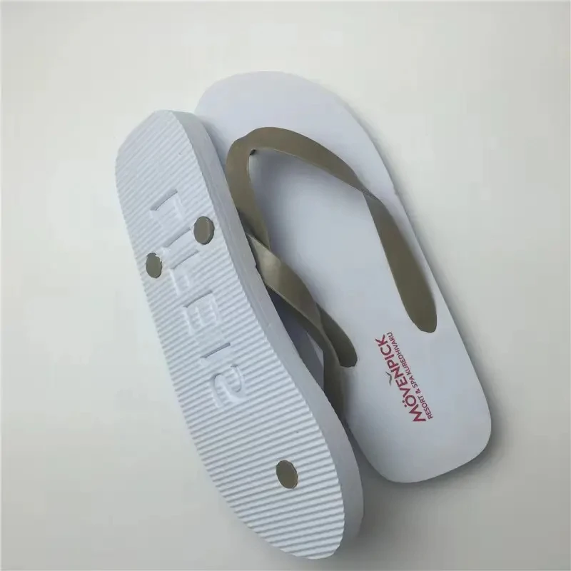 Hot Selling Fashion Unisex Slippers Summer Sandals Rubber PVC Flip Flops Slipper Outdoor Beach Slippers