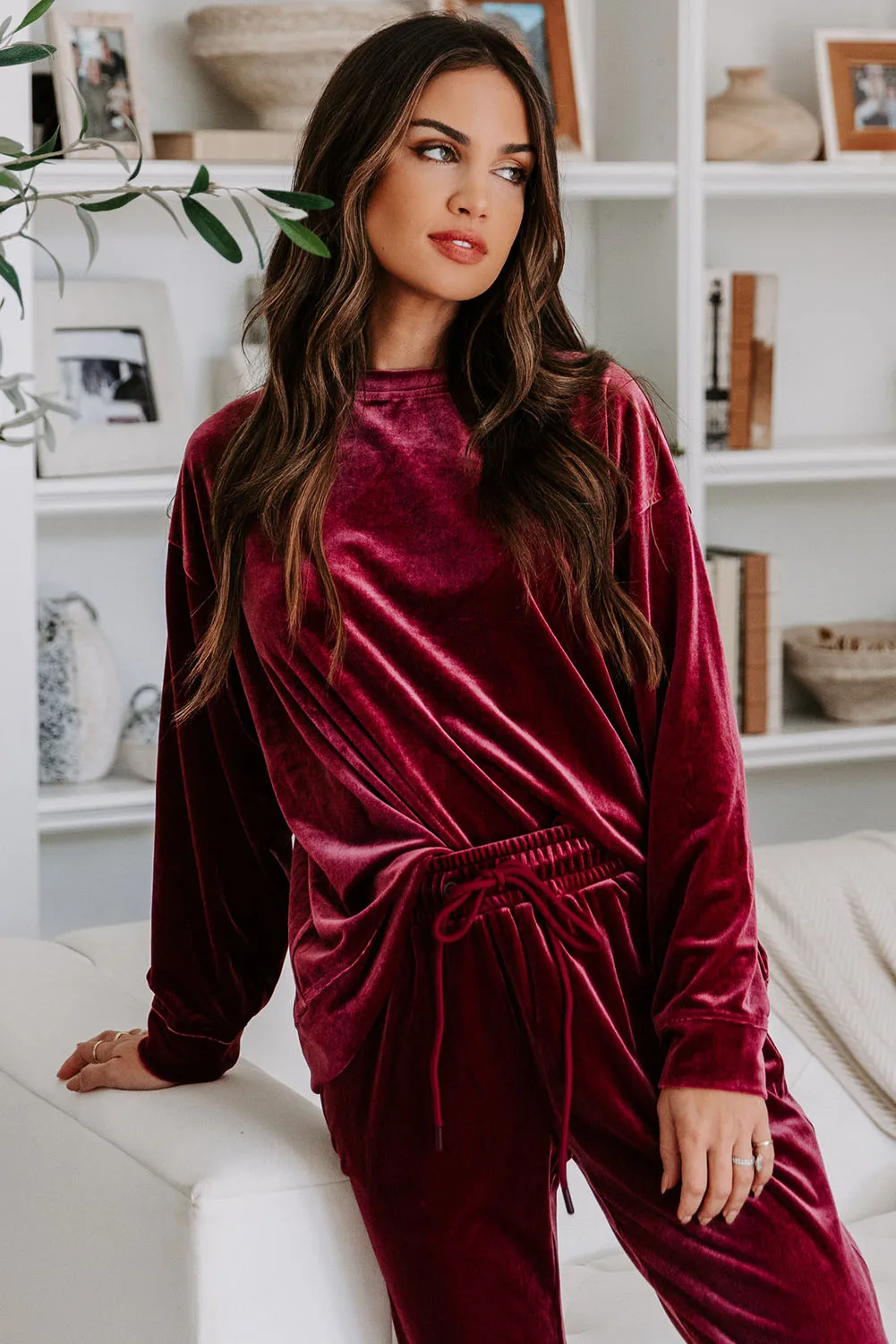 Dear-Lover Wholesale Fiery Red Solid Velvet Two Piece Christmas Pajamas Loungewear Women Sets