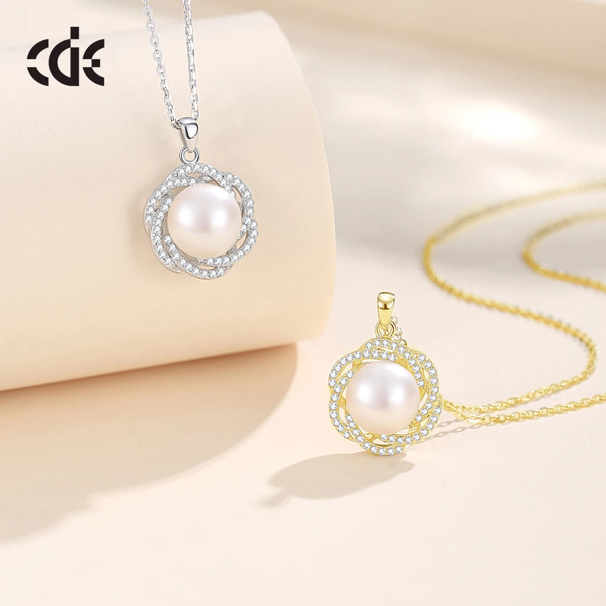 CDE PRYN002 Jewelry Necklace Fine 925 Sterling Silver 14K Gold Plated Necklace Wholesale Women Pearl Flower Pendant Necklace