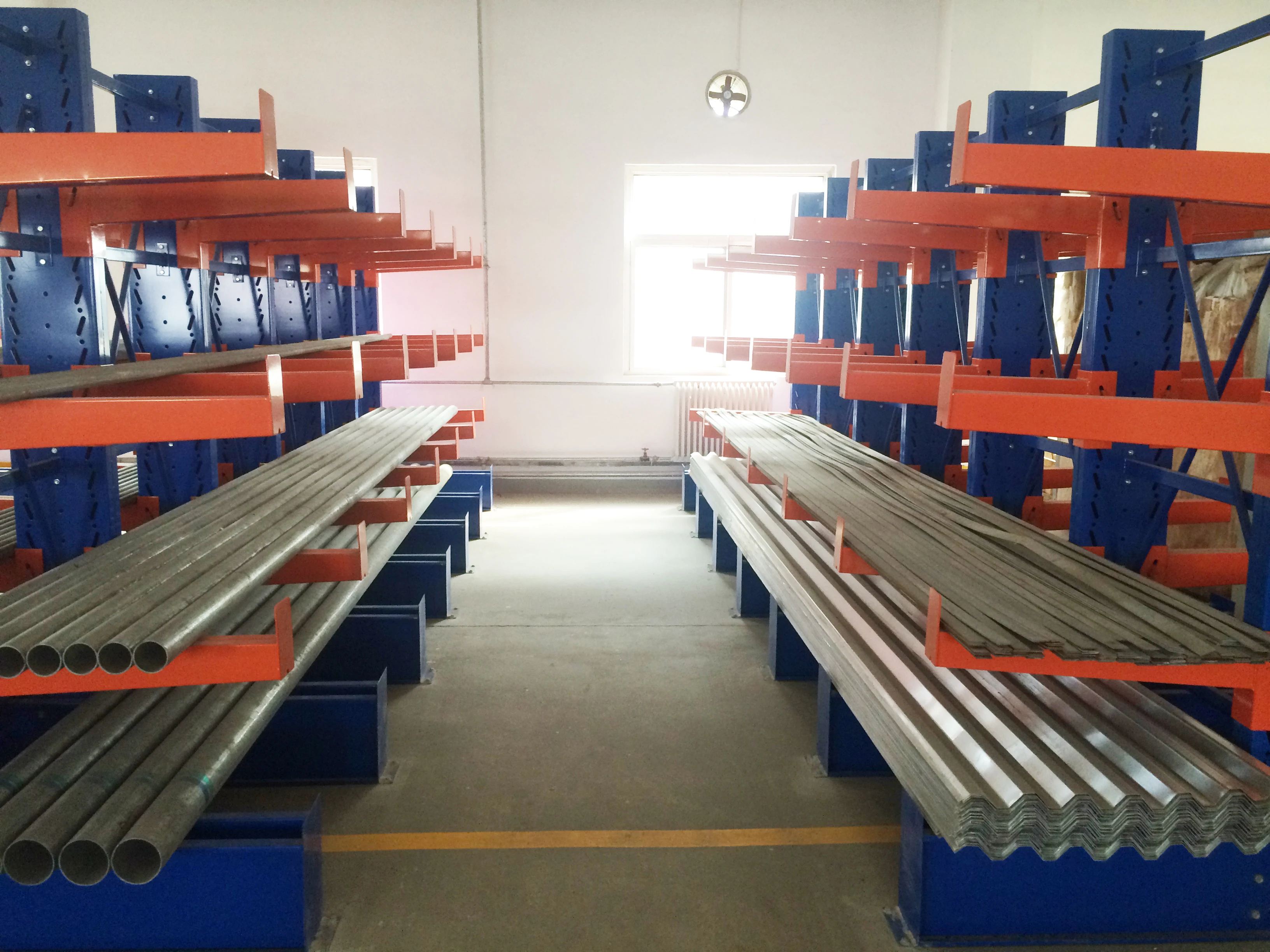 Factory Custom Steel Multilevel Cantilevered Warehouse Shelf Storage