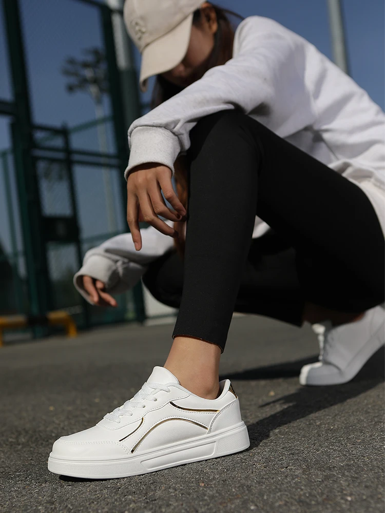 Hot Selling Women's EVA Skate Shoes Sporty Lace-Up Sneakers Easy-Matching Walking Anti-Slippery Running Shoes
