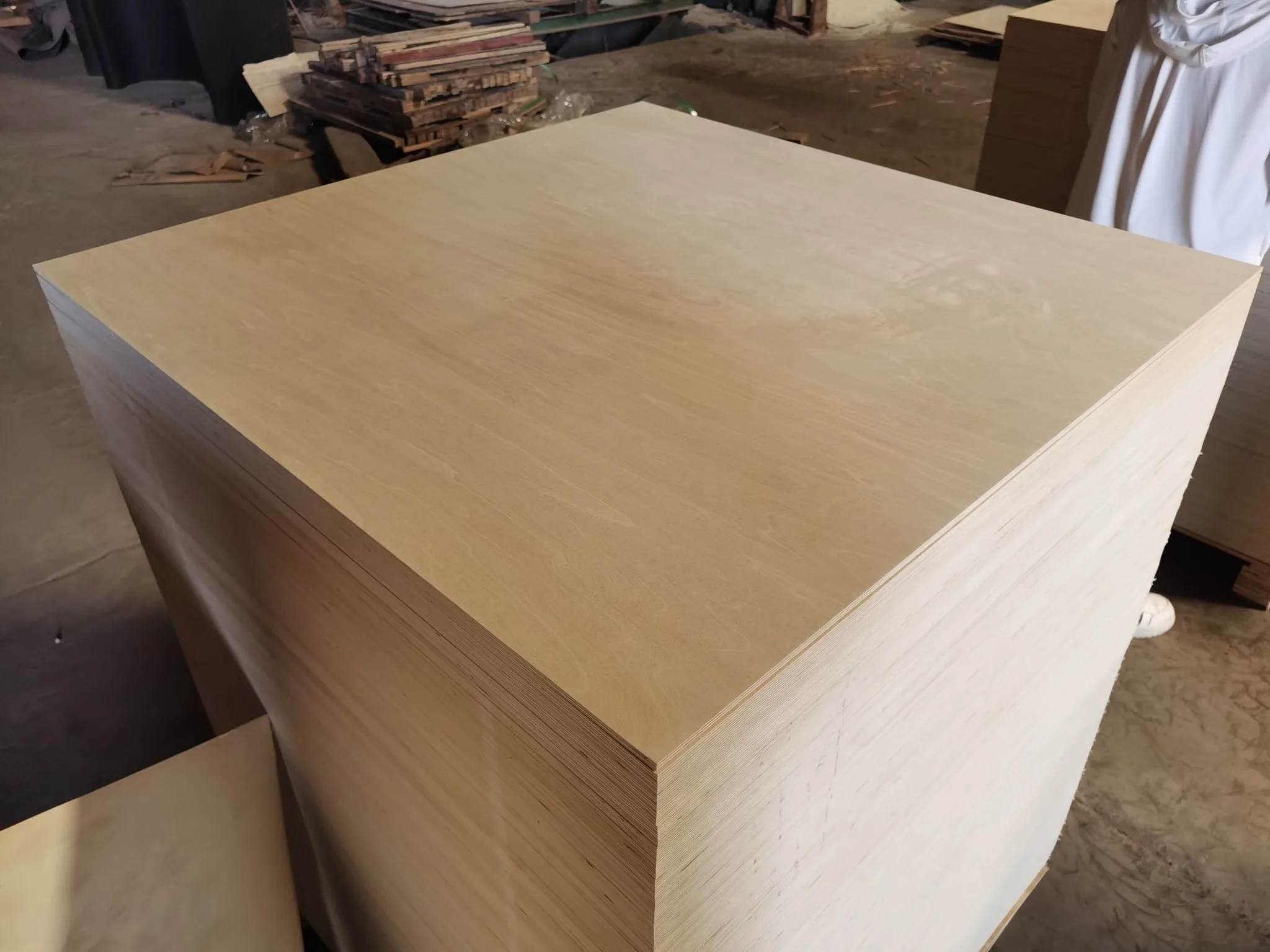Hysen CDX Grade Pine Plywood 18*1220*2440mm tillverkning