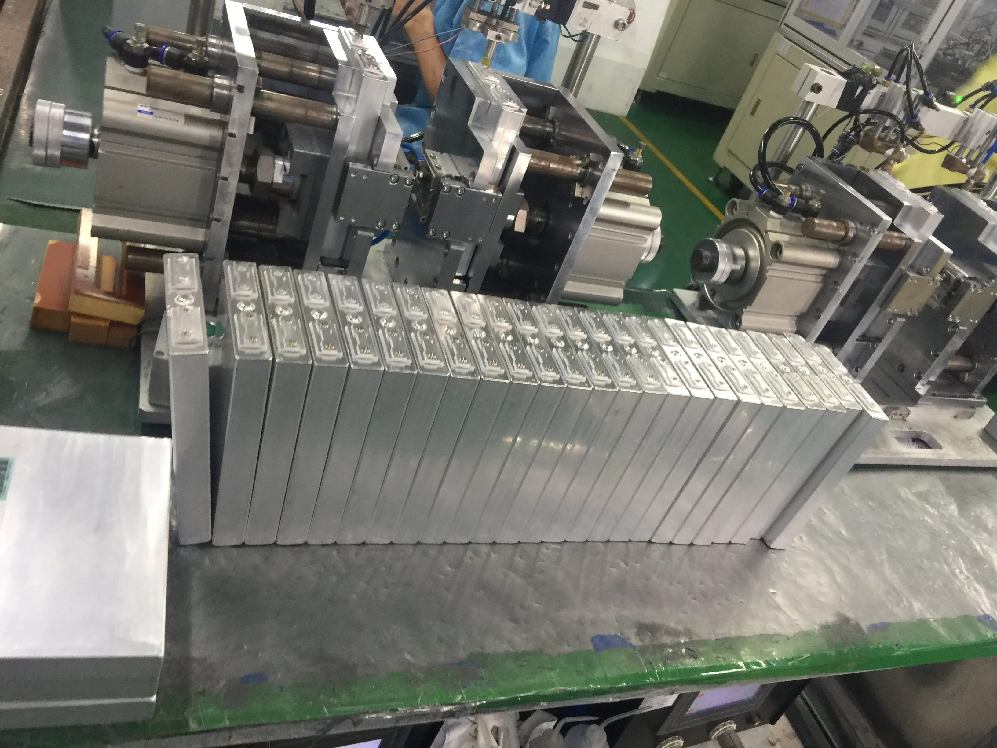 中国供应商3.2v 100ah锂电池/摩托车用锂lifepo4电池