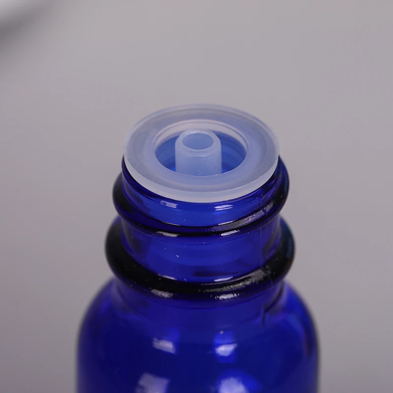 Wholesale 1/2 Ounce 1/2oz Empty Skincare Cobalt Blue Color Boston Rounded Glass Bottle 15ml Dropper For Oil