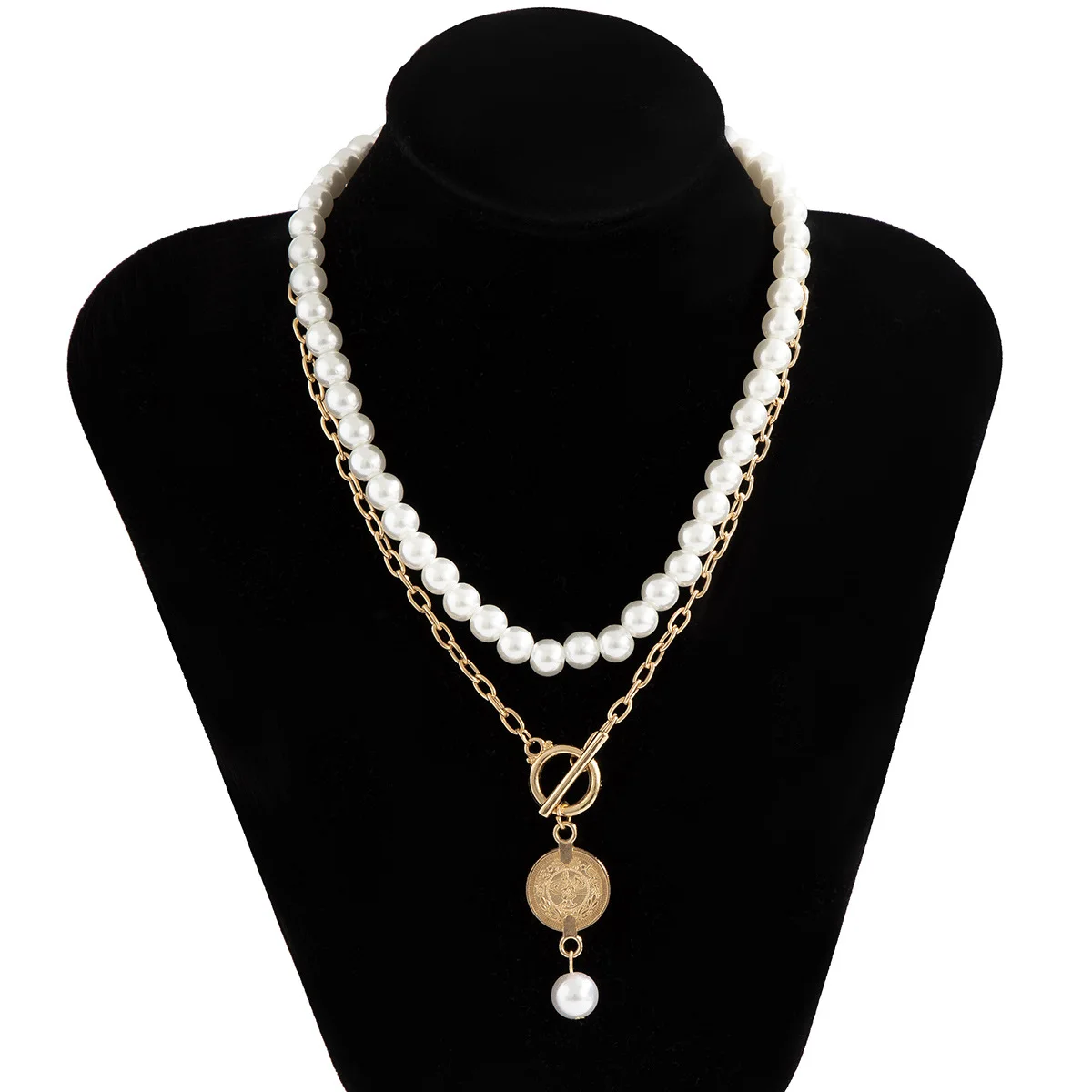 Simple luxury Pearl clavicle chain temperament retro portrait printing pendant OT buckle multi layer necklace