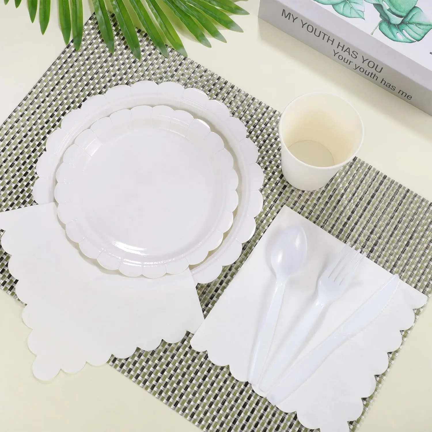 Solid color Party Tableware Set White Lace Edge Birthday Party Decorations Pure color Disposable Paper Plates And Cups