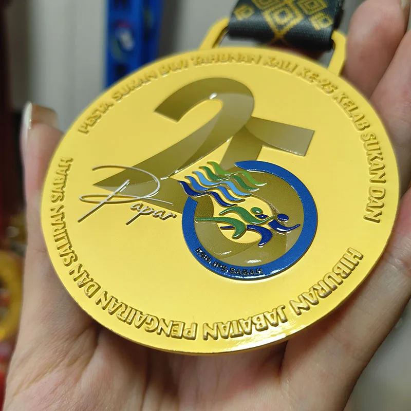 Custom Antique and Modern 3D Sports Medals Zinc Alloy 5K Marathon Football & Swimming Race Finisher Awards details