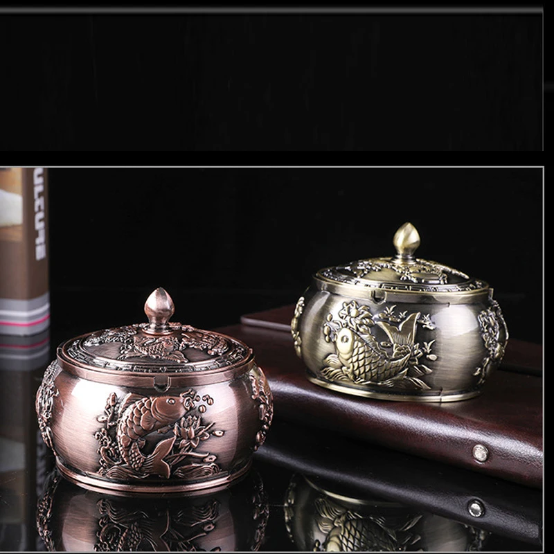 Vintage Windproof Zinc Alloy Ashtray w/ Lid Home Decoration Ornament Craft Gift 