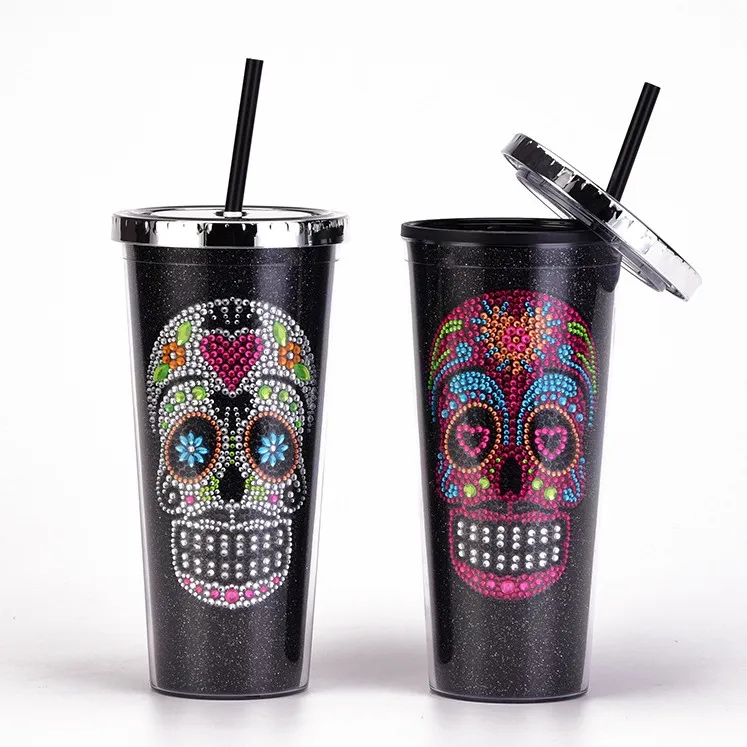 wholesale large capacity BPA free plastic water bottle 700ml halloween straw cup for kids