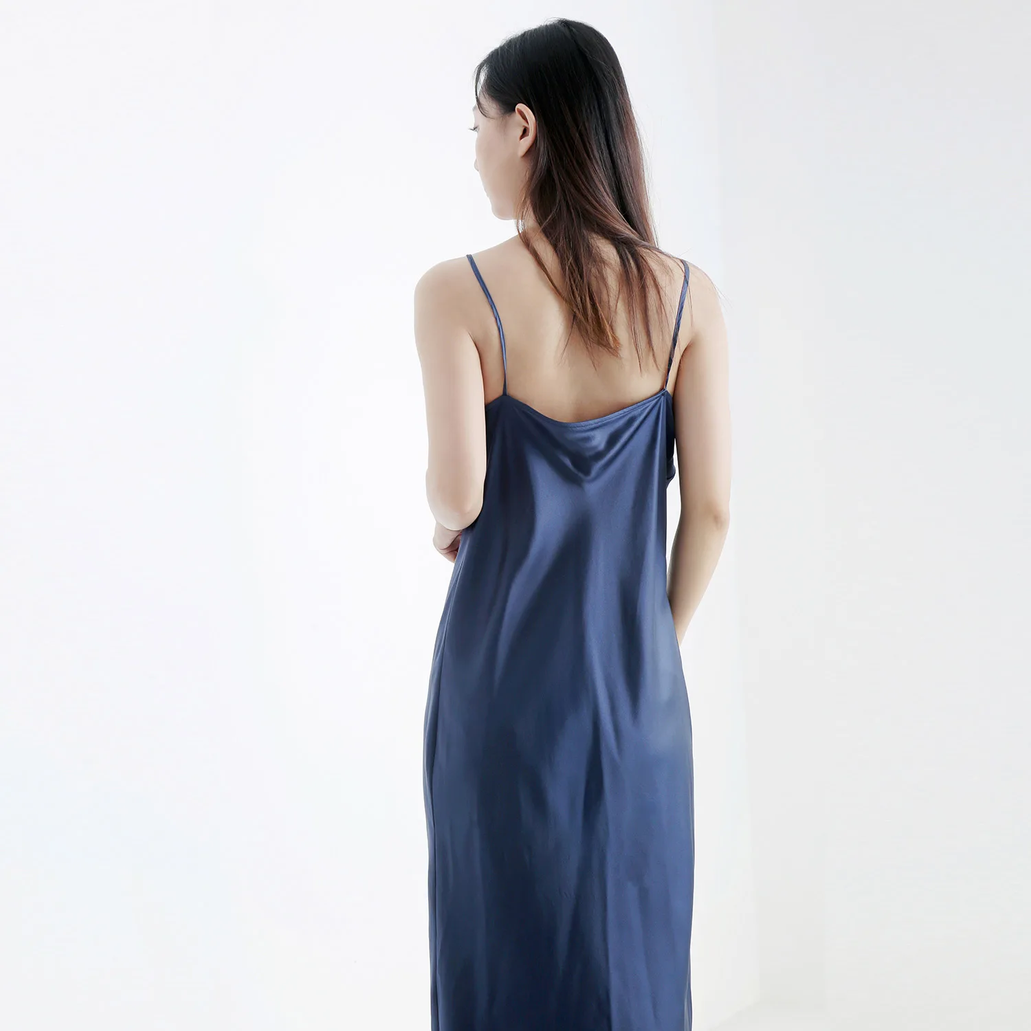 2023 wholesale  Professional custom wholesale  100% silk night dress silk night dress set