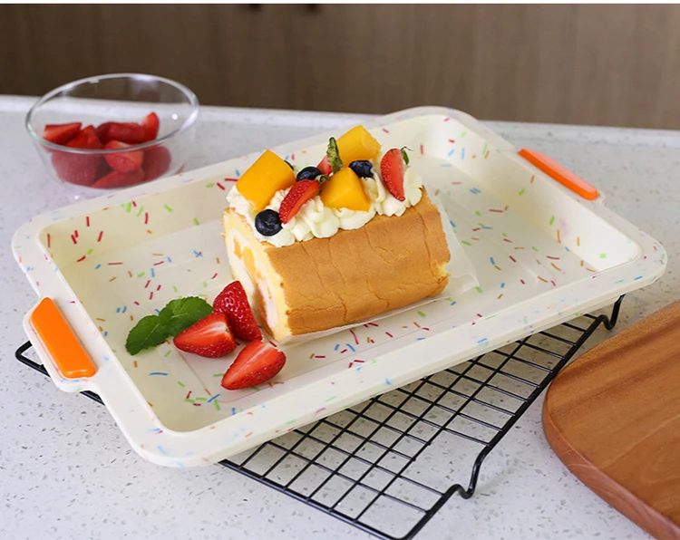 New Arrivals online Top Seller Eco-friendly Kitchen Accessories Non-stick Baking Equipment BPA-free Silicone Cake Molds 