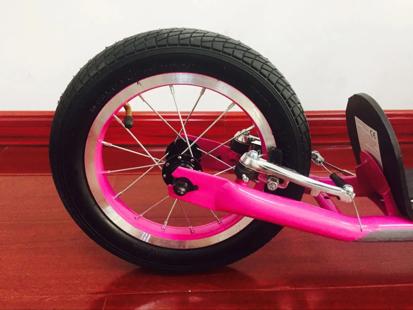 SL1231 PINK REAR WHEEL.jpg