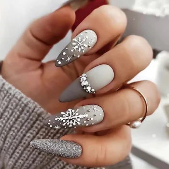 Christmas New 3D Acrylic Nails Short Snowflake Design Coffin Almond Ladies 24-piece Set Finger French Full Cover Nail Set