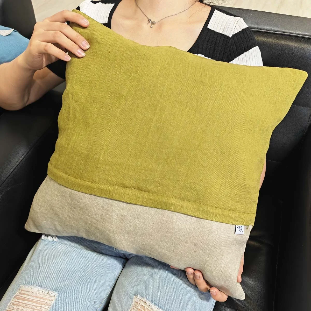 Wholesale Custom Logo Printed 100% Linen Fabric Pillow Case Luxury Linen Zipper Envelope Pillow For Bedroom Living Room Sofa