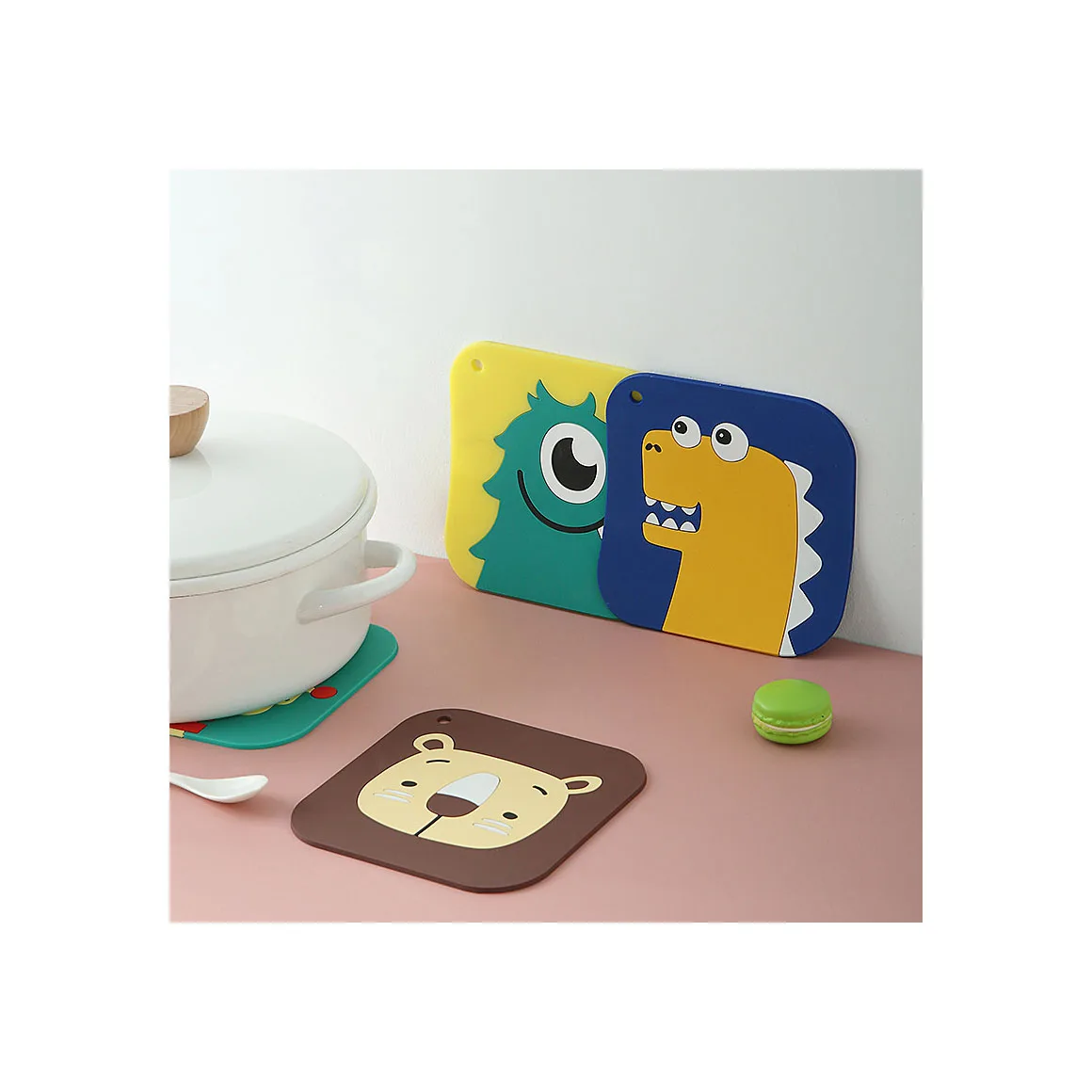 2023 New cartoon Kitchen accessories Supplies Heat insulation Cup pad, Anti-scalding Placemat Table Coaster