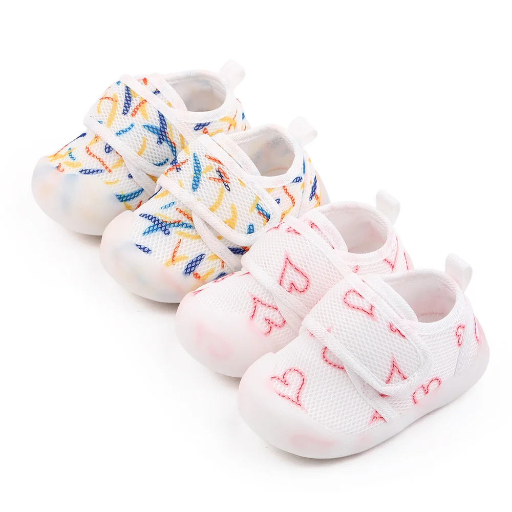 Children's Small White Shoes Breathable Mesh Cloth Heart Stripe Kids Rubber Soled Walking Shoes details