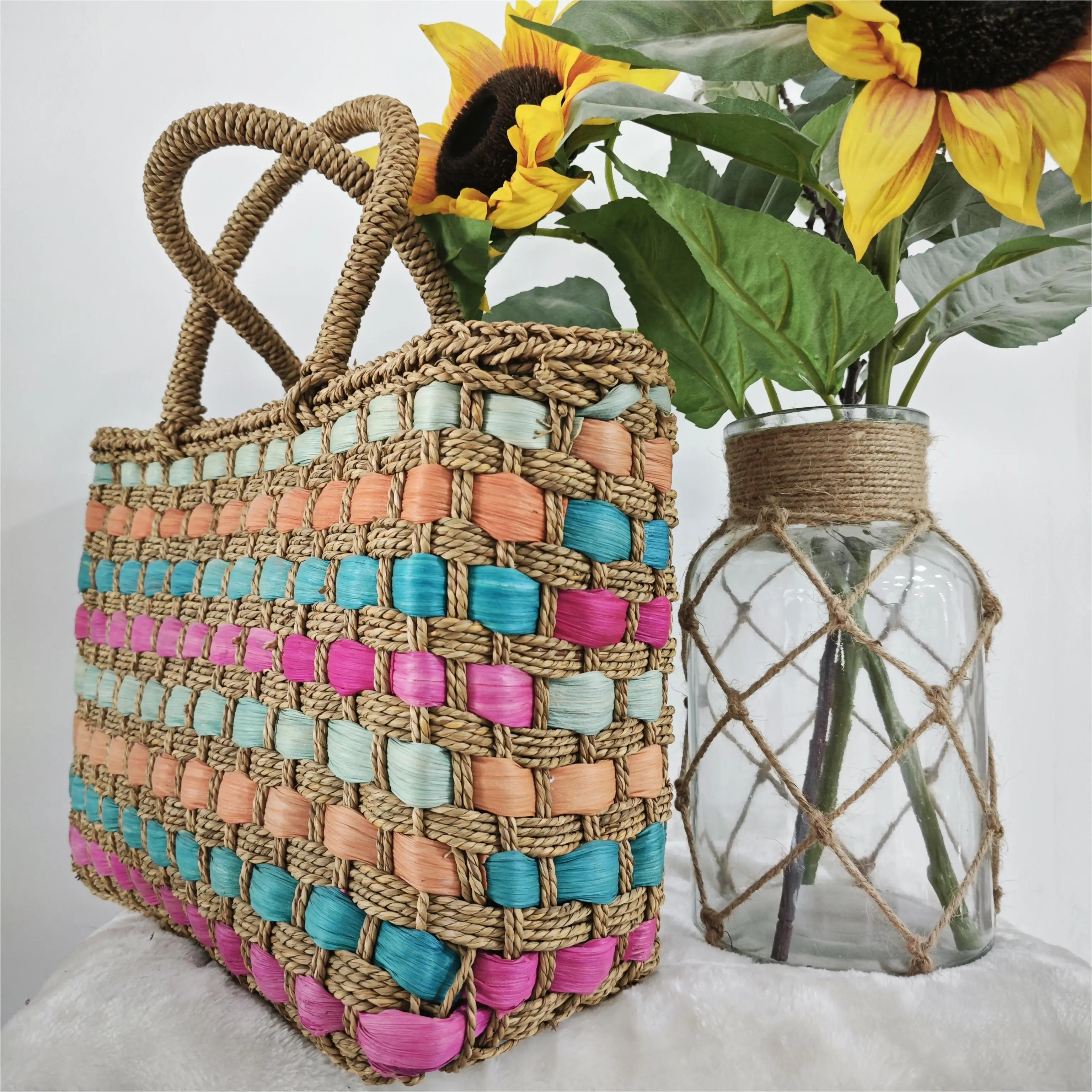 New fashion hand-woven straw rope handbag beach bag and paper rope stripe decoration