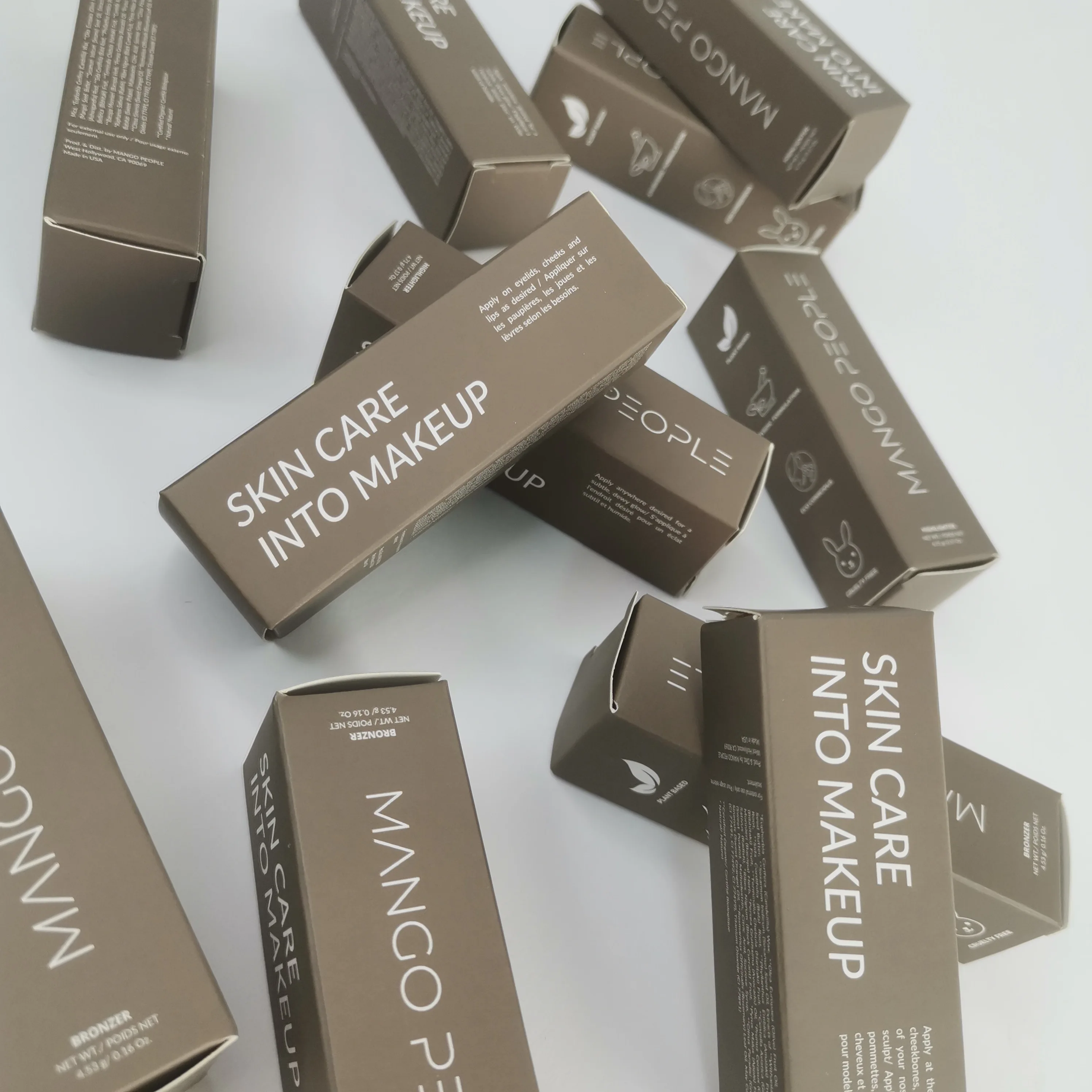 High Quality Matte Finish Cosmetic Gift Box Paper Tube Packaging for Makeup Sets Facial Cream Eyelash Shampoo Skin Care manufacture