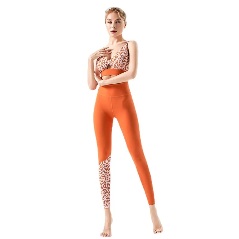 Hot Sell Leopard Print Sexy High-Waisted Fashion Running Wear Yoga Outfits Woman Fitness Sets 2023