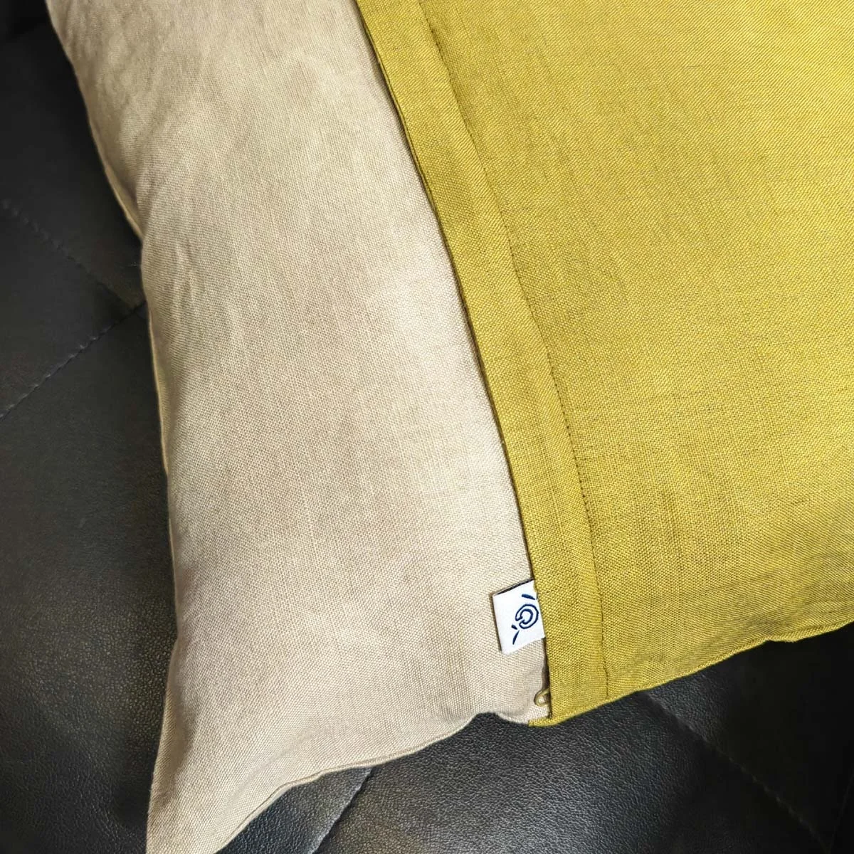 Wholesale Custom Logo Printed 100% Linen Fabric Pillow Case Luxury Linen Zipper Envelope Pillow For Bedroom Living Room Sofa