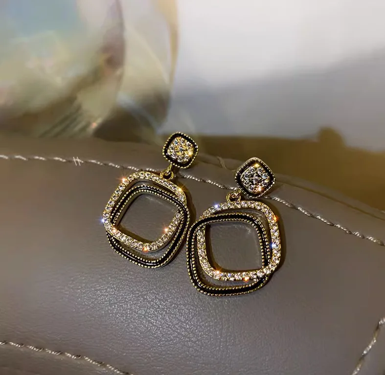 Square Folded Geometry Rhinestone Pendant Earrings for Women Cute Earrings Fashion Jewelry Women Earrings