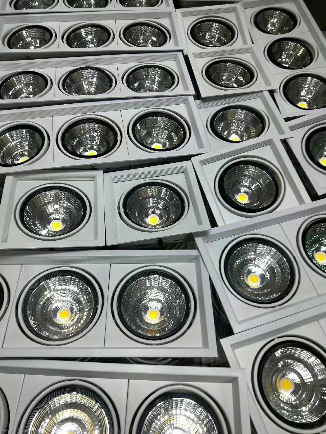 square downlight (6).jpg