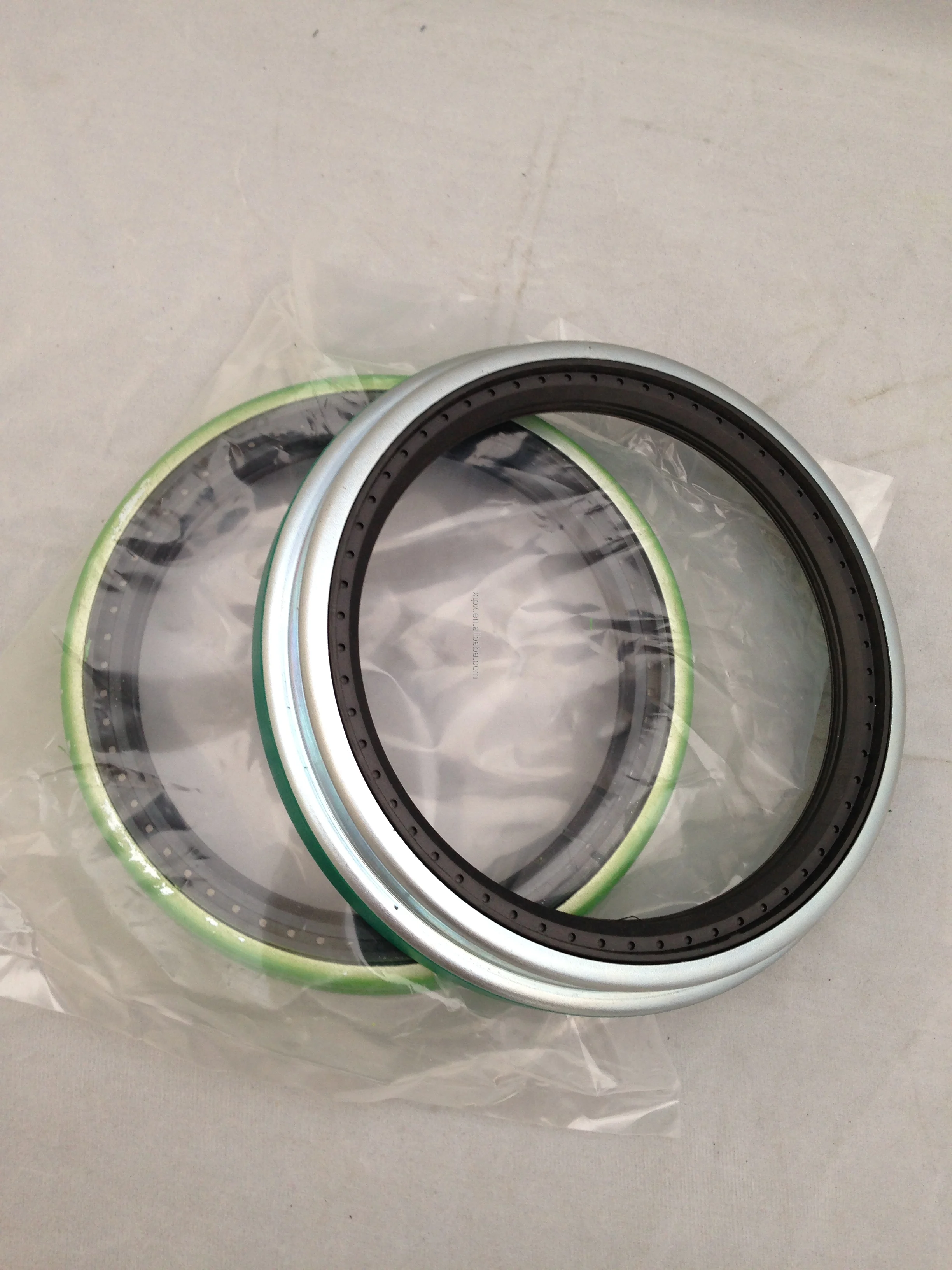 Puxiang Truck Oil Seal Wheel T Cr Wheel Hub