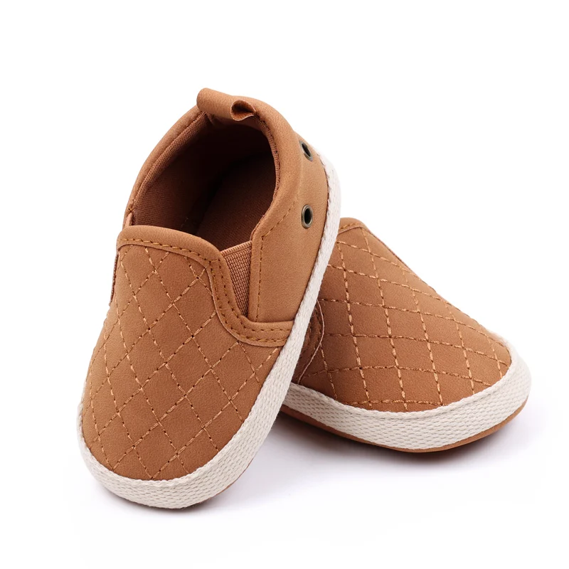 Rhomboid Pattern Design Soft Bottom Baby Boys Casual Shoes with Solid Color for Walking supplier