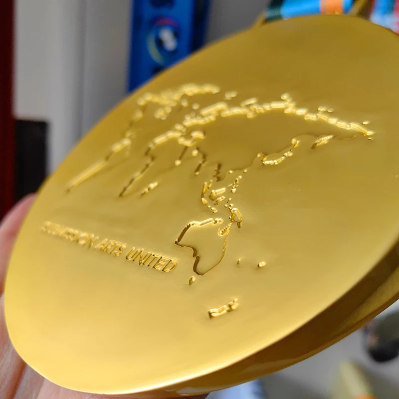 Wholesale Luxury 3D Gold & Silver Custom Metal Zinc Alloy Award Medal Modern Style for Sports supplier