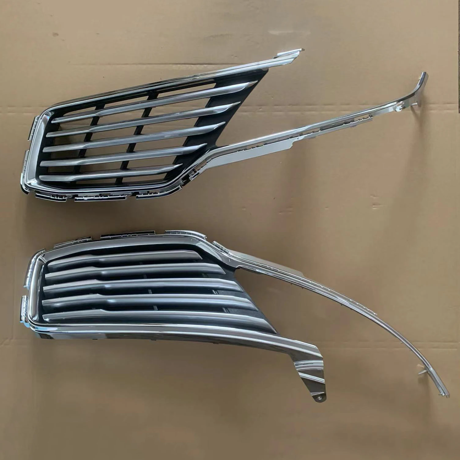Car Front Grille OEM EJ7B-8475-AL EJ7Z-8201-AA EJ7Z-8202-AA Electronic air Intake Cover for Lincoln MKC 2014 2015 details