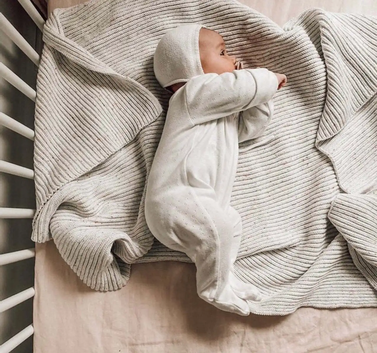 Knitted Baby Receiving Blanket Cotton Stroller and Nap Time Toddler Blanket Nursery Swaddling Blankets for Crib Stroller