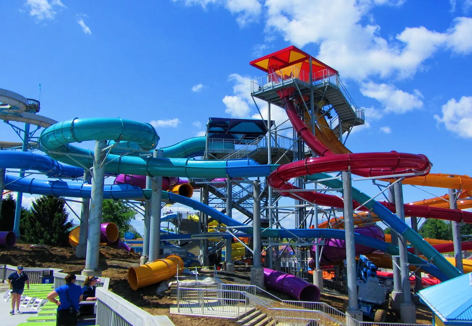 Fiberglass Water Park Slide with Pool End 6-8mm Thickness and Over 10 Years Service Life