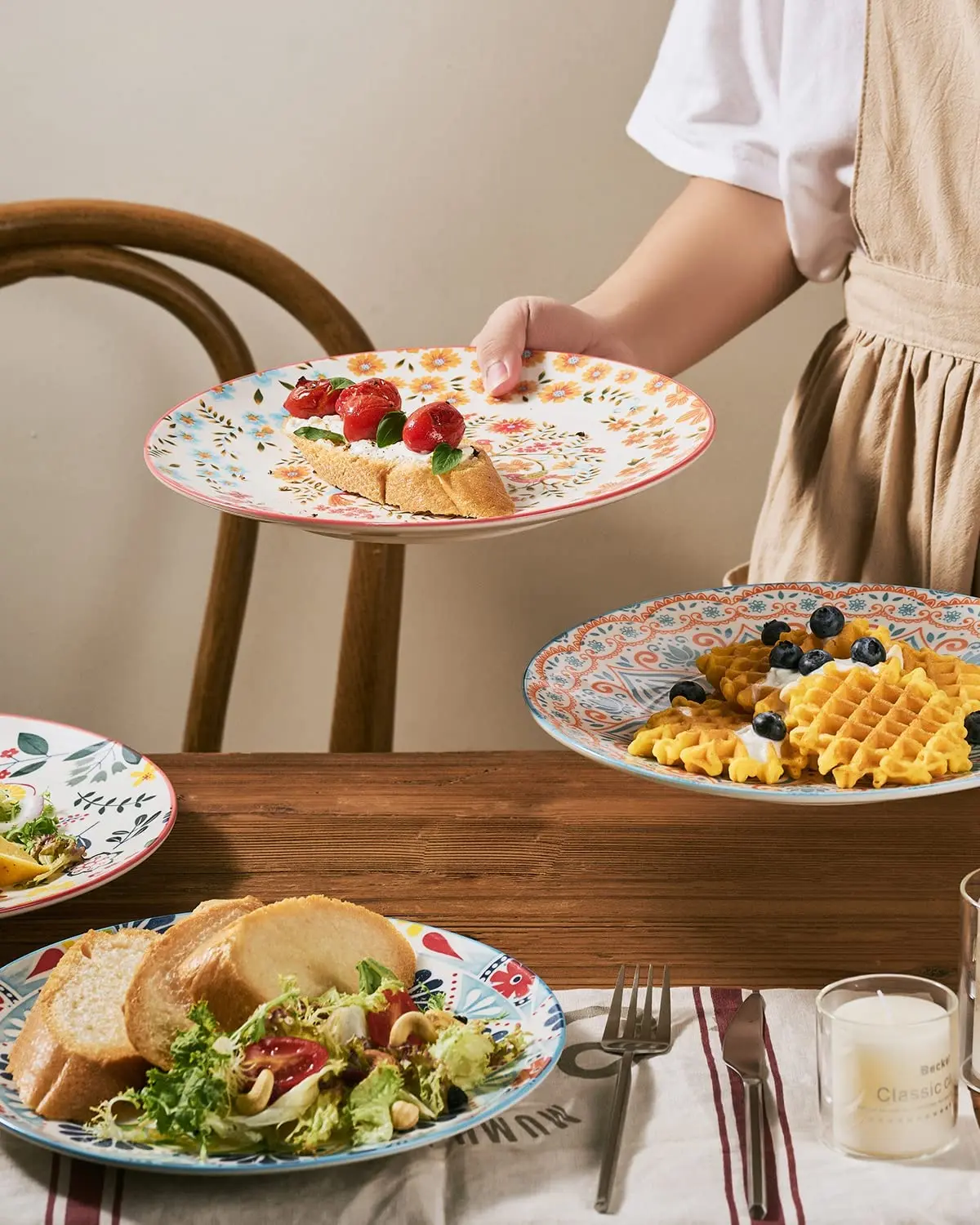 Bohemian Porcelain Dinnerware Set Plates Assorted Patterns Serving Plates Ceramic Dessert Dishes manufacture