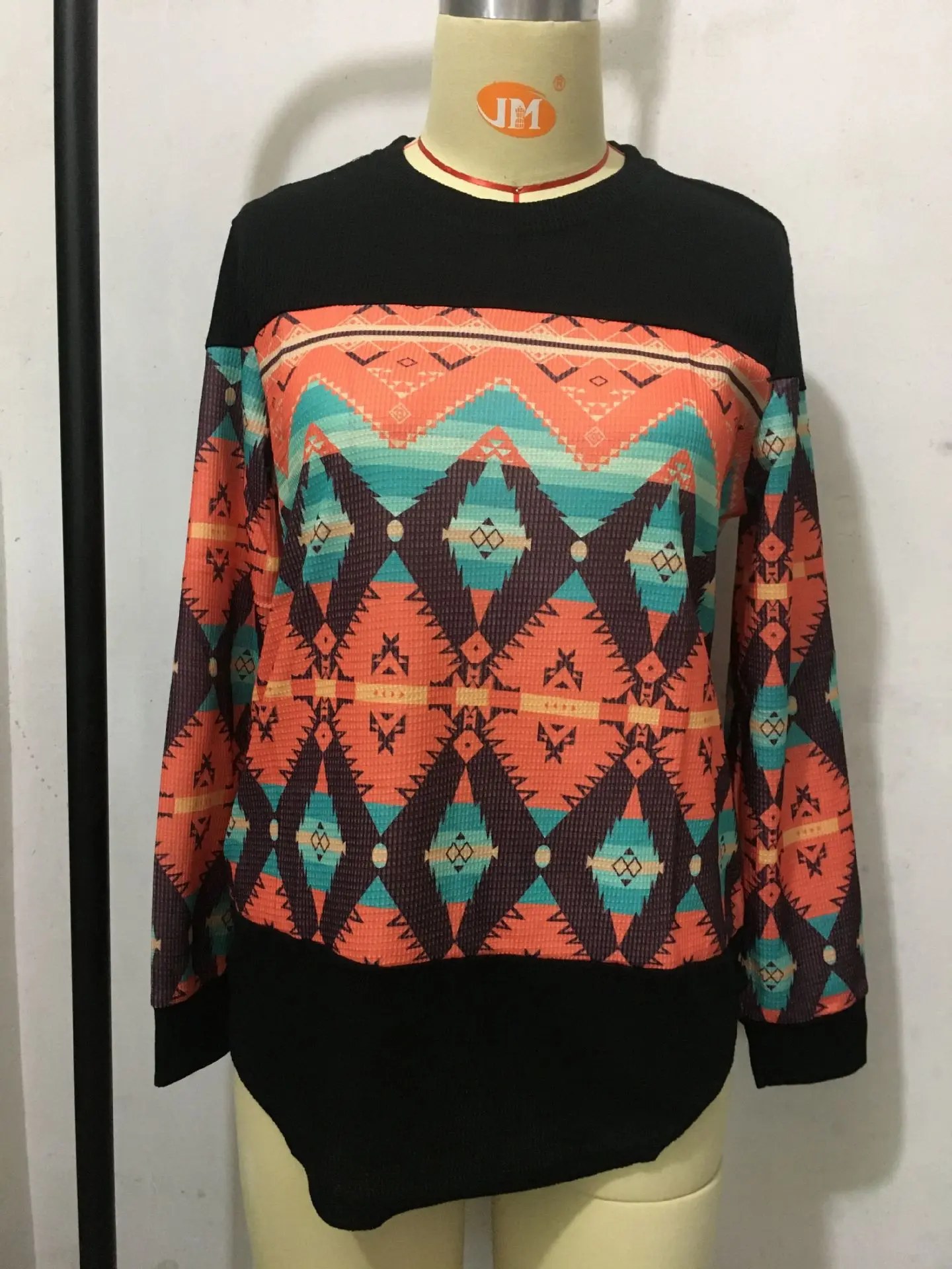 Wholesale Vintage Geometric Printed Sweatshirt Aztec Shirts for Women Long Sleeve T-Shirt