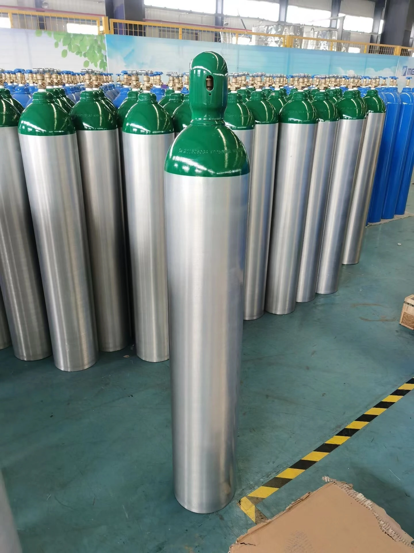 Portable Medical Oxygen Gas Cylinder Dot En Iso7866 Standard Md Me 2