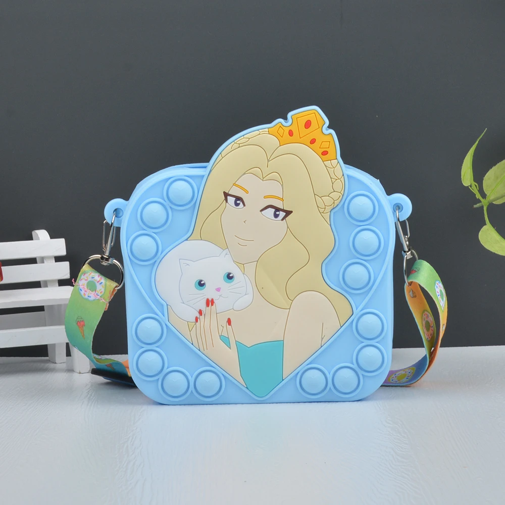 Low price custom silicone princess cat hand bag cartoon soft Wallet bag Coin Purses for kids