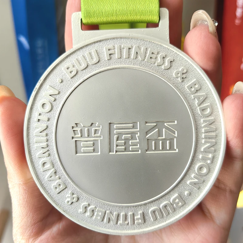 Modern Gold Medal for Marathon Race Running Fitness Bodybuilding Sport Medals with Ribbon Manufactures Award Medals supplier