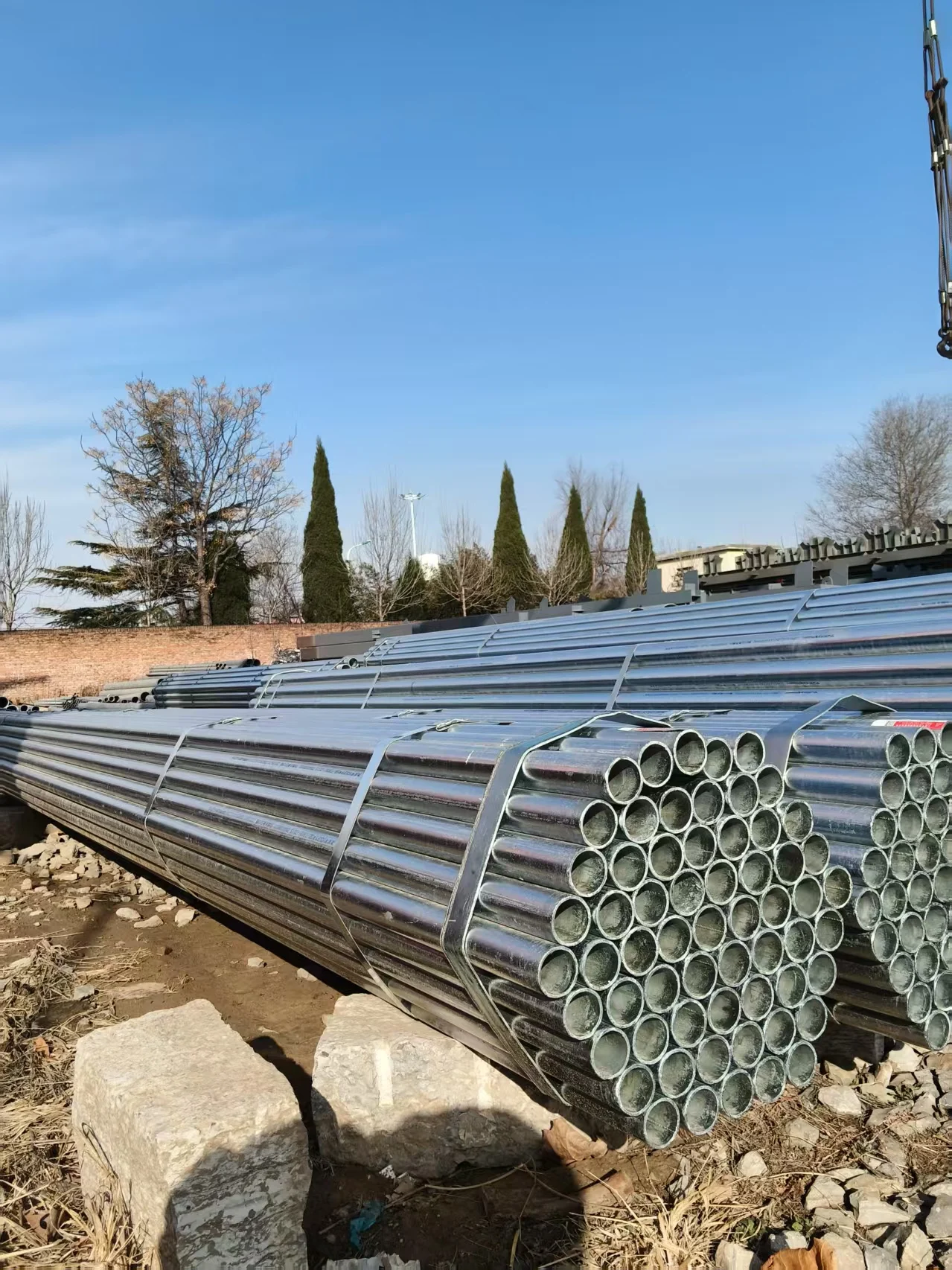 Hot-Dip Galvanized S355JR Steel Pipes for Wind Turbines High-Strength TUV Certified 12m Length Fast Lead Time factory