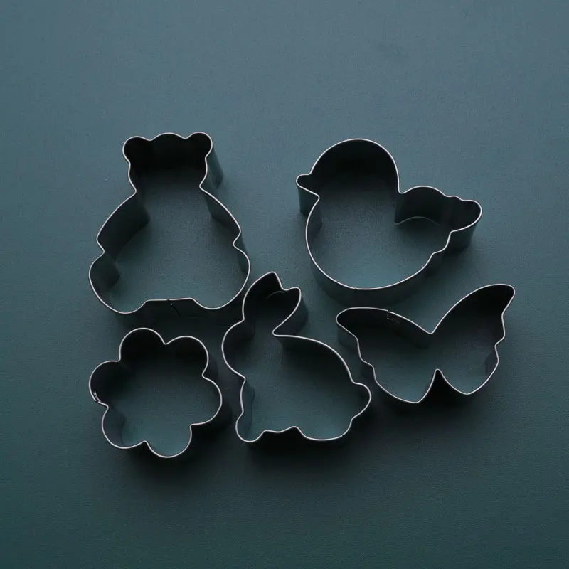 Practical bear chicken rabbit butterfly flower cute shapes children baking biscuits cutter tool cookie press set