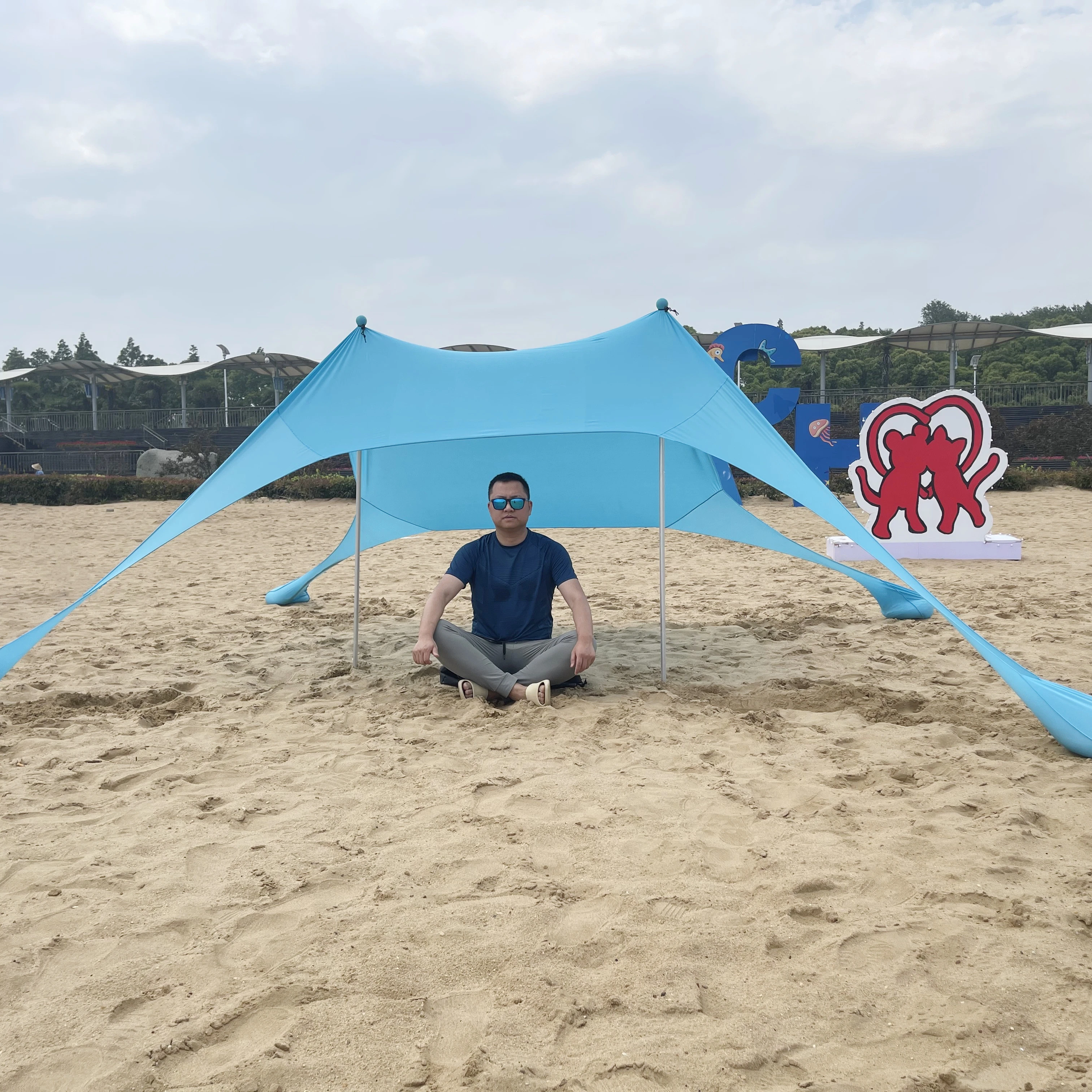 foldable beach shade