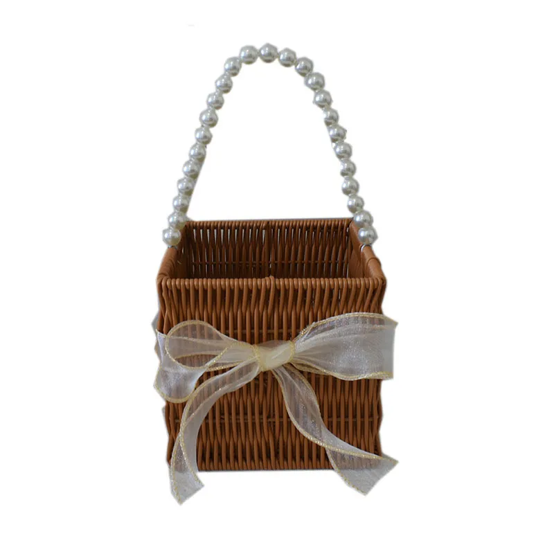 HUAYI  Willow Hand Woven New Year Gift Baskets Great Wedding And Anniversary Basket and Box Picnic Basket with Folding Handles