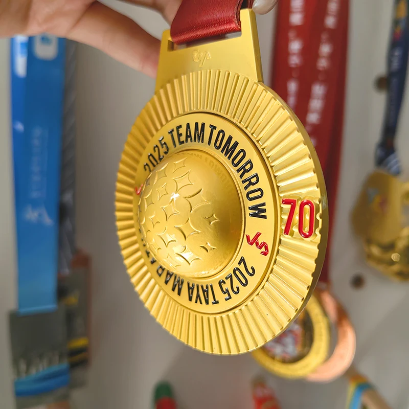 Antique Modern Traditional Custom School Competition Souvenir Award Medals 3D Marathon Running Sport Gold Metal Medal Zinc Alloy manufacture